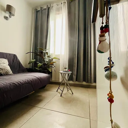 Sejour Rustique Sans Eau Ni Electricite Ajaccio (Corsica)